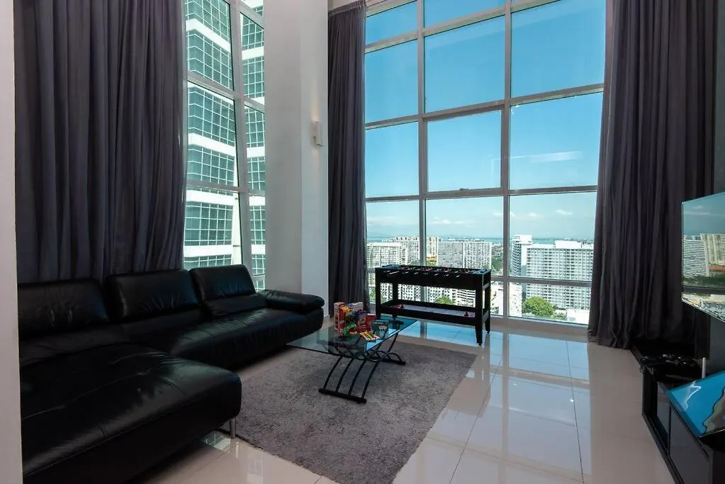 Apartment Xbox, Karaoke, Foosball, Pooltable, Icehockey, Ping Pong, Board Games George Town Malaysia